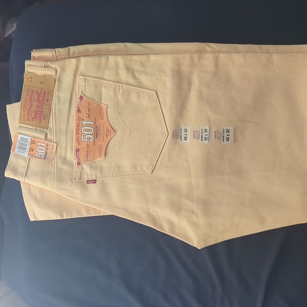 Levi's 501 Peach jeans